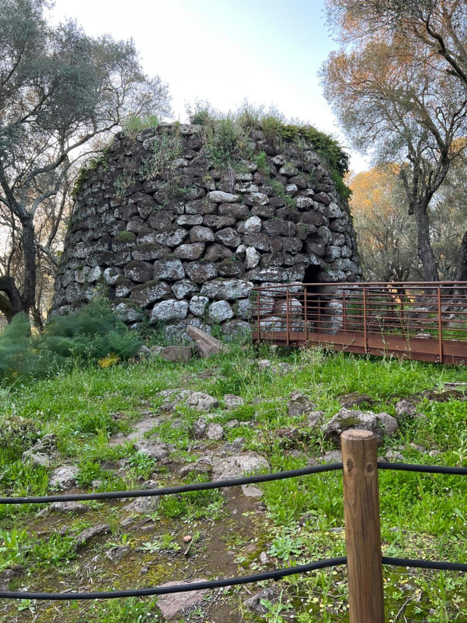 Muristene Pozzo Santa Cristina Paulilatino Екстериор снимка