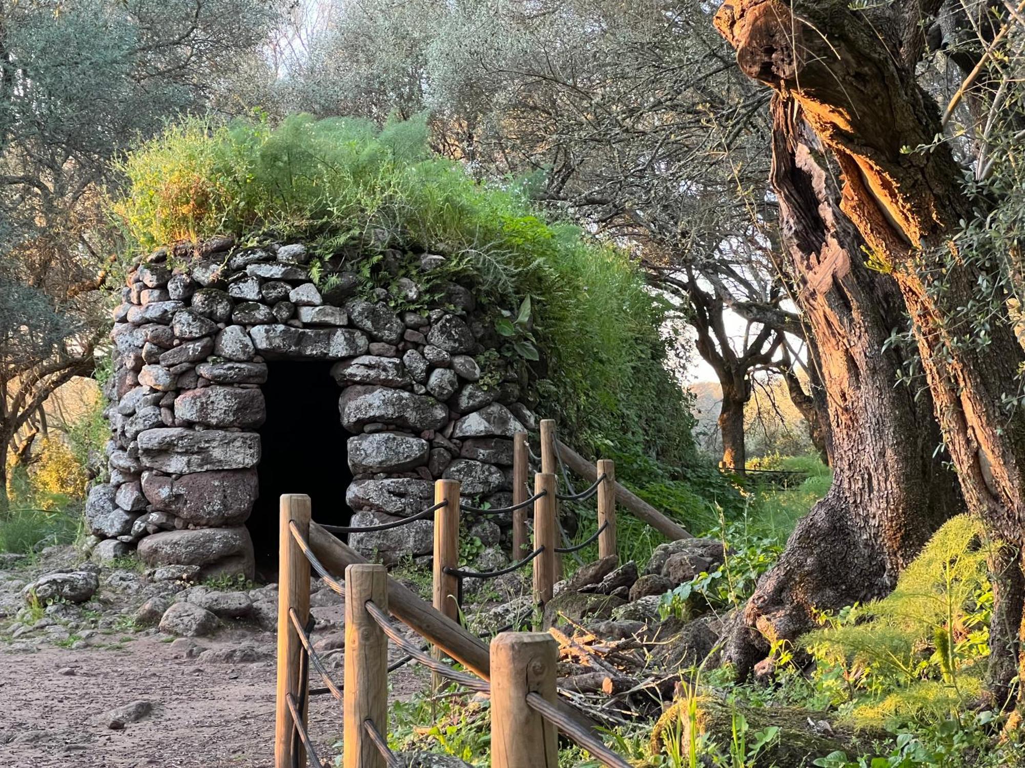 Muristene Pozzo Santa Cristina Paulilatino Екстериор снимка